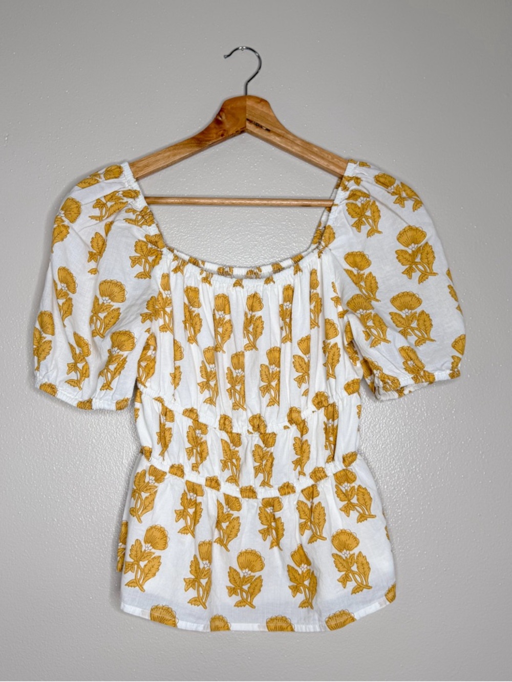Block Print Cotton Puff Sleeve Gold‎ & White Floral Top